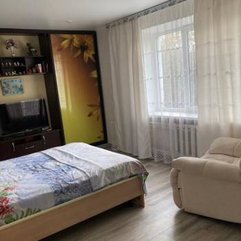 Продается 1-комнатная квартира, 41 м²