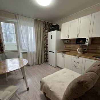 Сдается 1-комнатная квартира, 45 м²