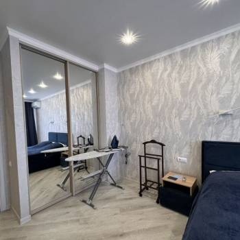 Сдается 1-комнатная квартира, 53 м²