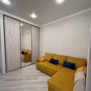 Сдается 1-комнатная квартира, 53 м²