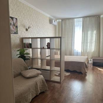 Сдается 1-комнатная квартира, 40 м²