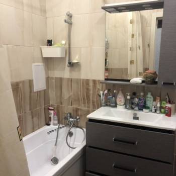 Продается 1-комнатная квартира, 38 м²