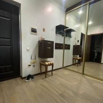 Сдается 1-комнатная квартира, 49 м²