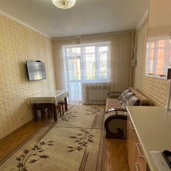 Сдается 2-х комнатная квартира, 75 м²
