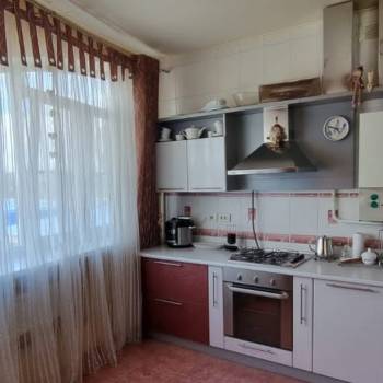 Продается 1-комнатная квартира, 61,4 м²