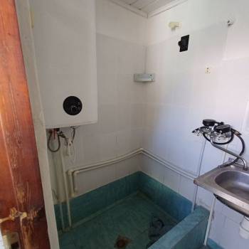 Продается 1-комнатная квартира, 28,4 м²