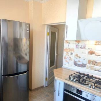Сдается 2-х комнатная квартира, 72 м²