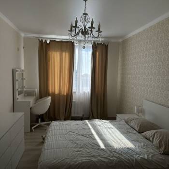 Сдается 1-комнатная квартира, 42 м²