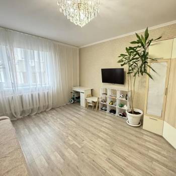 Сдается 2-х комнатная квартира, 72 м²