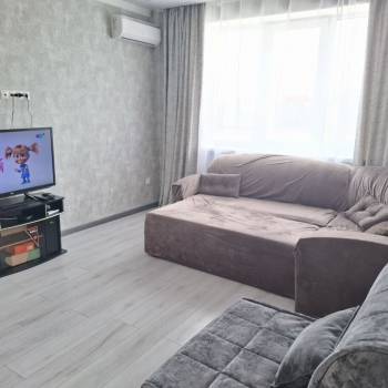 Сдается 1-комнатная квартира, 50 м²