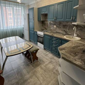 Сдается 2-х комнатная квартира, 60 м²