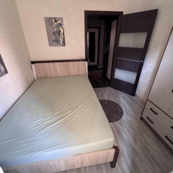 Продается 1-комнатная квартира, 35 м²