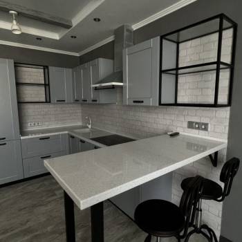 Сдается 1-комнатная квартира, 61 м²