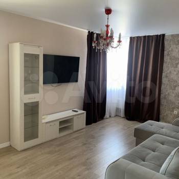 Сдается 2-х комнатная квартира, 70 м²