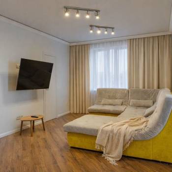 Сдается 2-х комнатная квартира, 80 м²