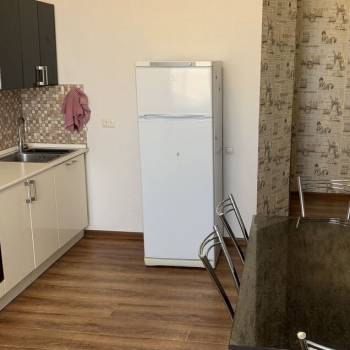 Продается 1-комнатная квартира, 40,9 м²