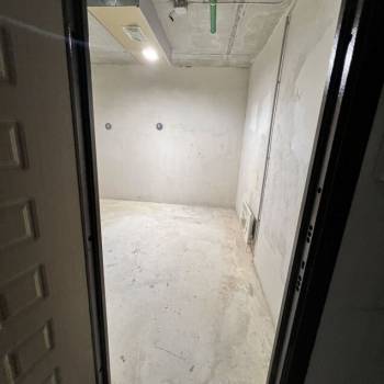 Продается Нежилое помещение, 10 м²