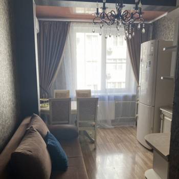 Продается 1-комнатная квартира, 42,4 м²