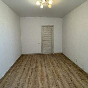 Продается 1-комнатная квартира, 37 м²