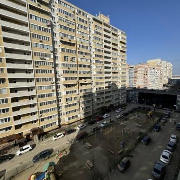 Продается 1-комнатная квартира, 37 м²