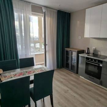 Сдается 1-комнатная квартира, 50 м²