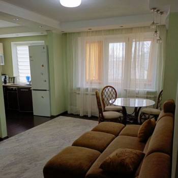 Сдается Многокомнатная квартира, 58,2 м²