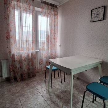 Сдается 1-комнатная квартира, 37 м²