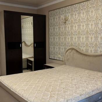 Сдается Многокомнатная квартира, 80 м²