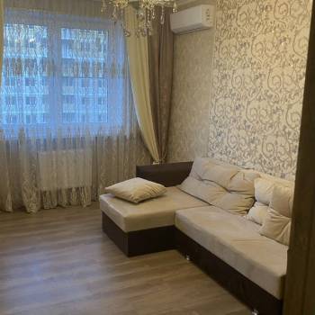 Сдается 1-комнатная квартира, 37 м²