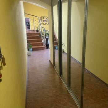 Сдается Многокомнатная квартира, 90 м²