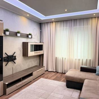 Продается 2-х комнатная квартира, 65 м²