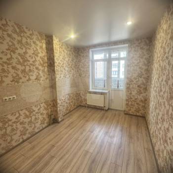 Продается 1-комнатная квартира, 36 м²