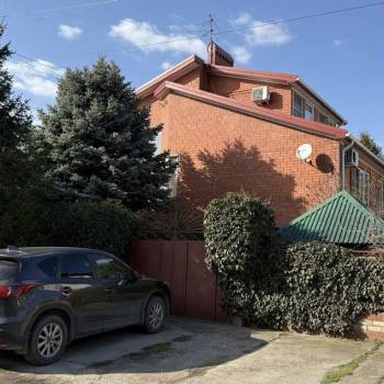 Продается Дом, 242 м²