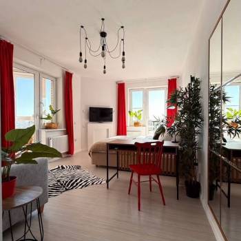 Продается 1-комнатная квартира, 37 м²