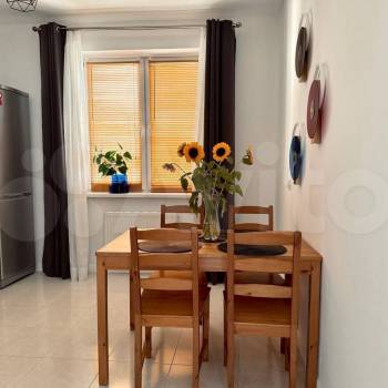 Продается 1-комнатная квартира, 37 м²