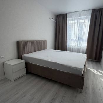 Сдается 1-комнатная квартира, 48 м²