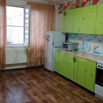 Сдается 2-х комнатная квартира, 64 м²