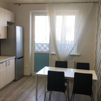 Сдается 1-комнатная квартира, 47,6 м²