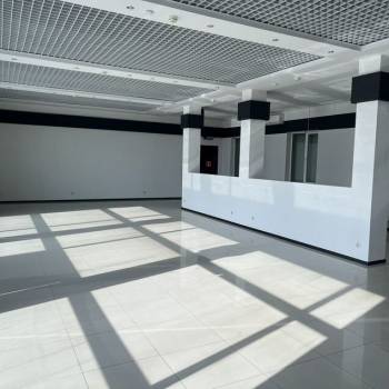 Сдается Нежилое помещение, 280 м²