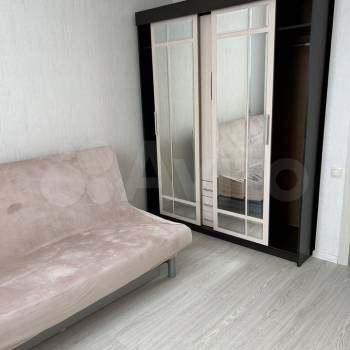 Сдается 1-комнатная квартира, 35 м²