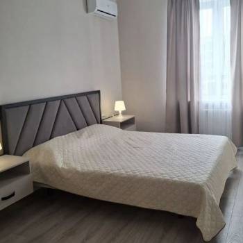 Сдается 1-комнатная квартира, 45 м²