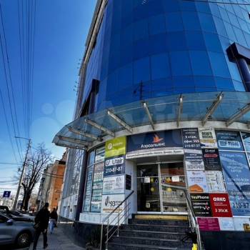 Сдается Торговое помещение, 136 м²