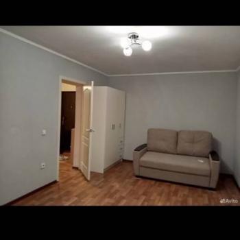 Сдается 1-комнатная квартира, 38 м²