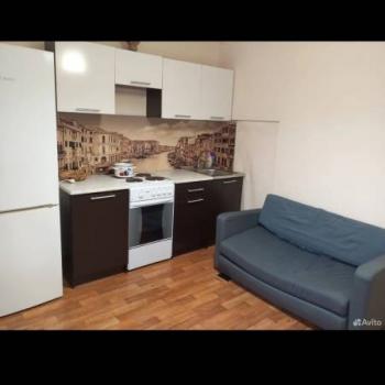 Сдается 1-комнатная квартира, 38 м²