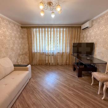 Сдается 2-х комнатная квартира, 60 м²