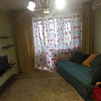 Сдается 1-комнатная квартира, 40 м²