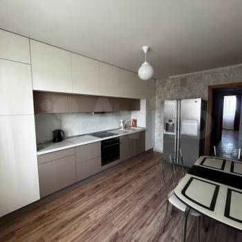 Сдается 2-х комнатная квартира, 61 м²