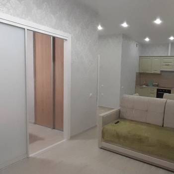 Сдается 1-комнатная квартира, 42 м²