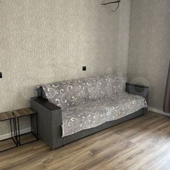 Продается 1-комнатная квартира, 37,4 м²