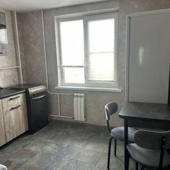 Сдается 1-комнатная квартира, 37 м²